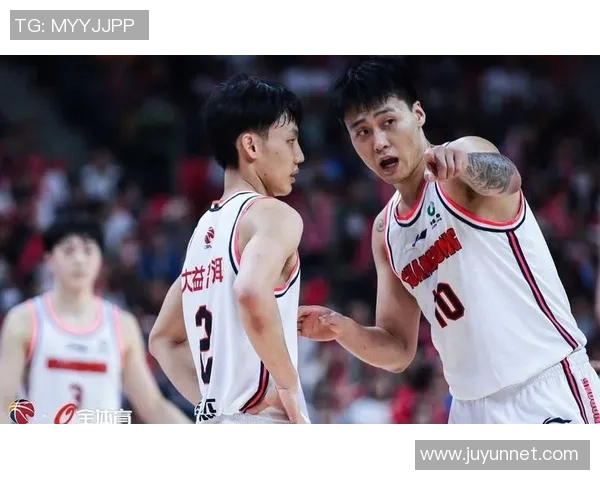 哈亚与柳雷激战正酣谁能在这场对决中脱颖而出成为胜者 哈亚与柳雷激战正酣谁能在这场对决中脱颖而出成为胜者