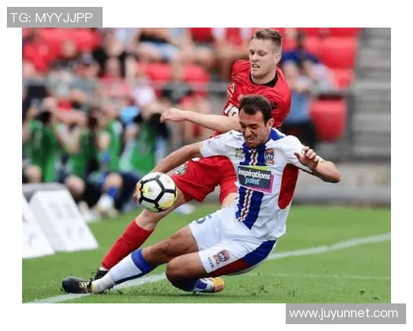 中部海岸海员与墨尔本城的激烈对决展现足球魅力与团队精神