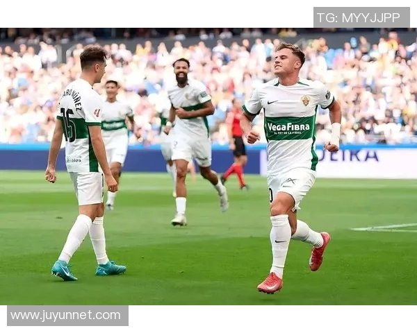 埃尔切主场迎战巴伦西双方争夺西甲宝贵积分之战