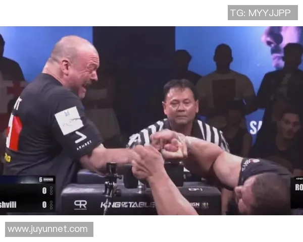 德文扳与丹尼斯的巅峰对决谁将赢得最终荣耀