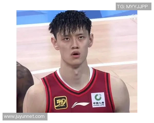 曾凡博的篮球之路:从青涩少年到职业赛场的蜕变与挑战