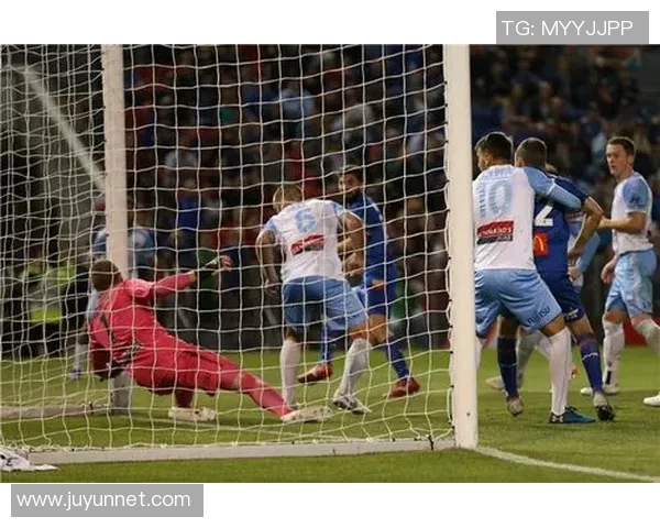 墨尔本城与新城堡联队的激烈对决揭示足球魅力与团队精神