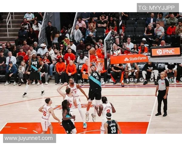 朱霍勒迪的篮球之路:从新秀到全明星的奋斗与荣耀 朱霍勒迪的篮球之路:从新秀到全明星的奋斗与荣耀